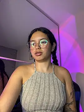 Snapshot of Rosita_forever_ chatting on April 2026 01:56:01 AM Rosita forever online show from April 2026 01:56:01 AM