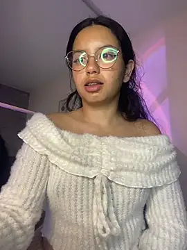 Snapshot of Rosita_forever_ chatting on April 2026 09:11:02 AM Rosita forever online show from April 2026 09:11:02 AM