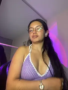 Snapshot of Rosita_forever_ chatting on April 2026 04:54:01 AM Rosita forever online show from April 2026 04:54:01 AM