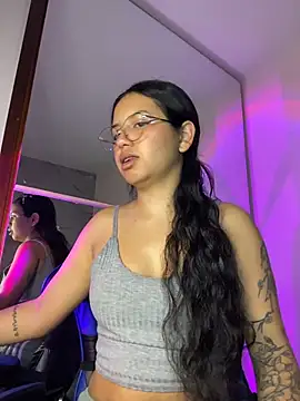 Snapshot of Rosita_forever_ chatting on May 2026 02:46:01 PM Rosita forever online show from May 2026 02:46:01 PM