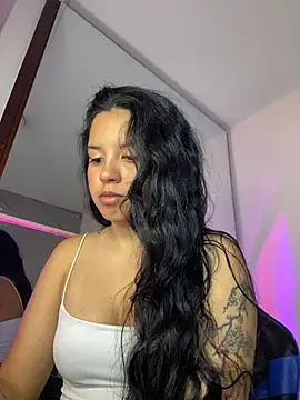 Snapshot of Rosita_forever_ chatting on May 2026 03:28:01 PM Rosita forever online show from May 2026 03:28:01 PM
