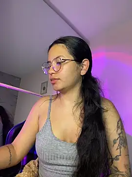 Snapshot of Rosita_forever_ chatting on May 2026 09:17:02 AM Rosita forever online show from May 2026 09:17:02 AM