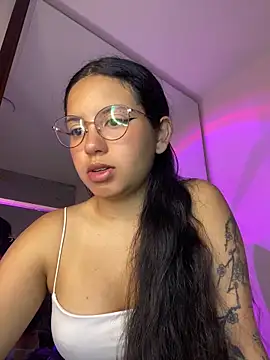 Snapshot of Rosita_forever_ chatting on May 2026 03:00:01 PM Rosita forever online show from May 2026 03:00:01 PM