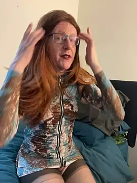 Snapshot of Valerie-4-U chatting on January 2025 01:04:02 PM Valerie-4-U online show from January 2025 01:04:02 PM