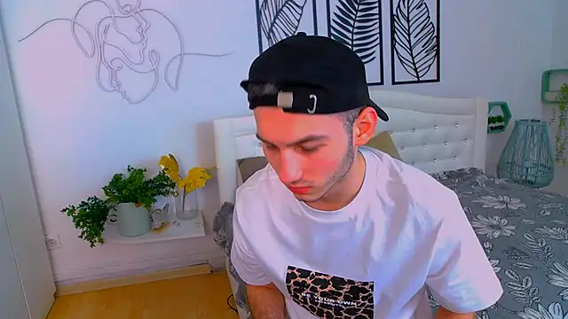 Devin Jay online show from February 2025 07:41:02 PM