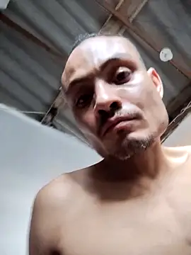 Snapshot of gatoalex89 chatting on October 2025 09:44:02 PM gatoalex89 online show from October 2025 09:44:02 PM