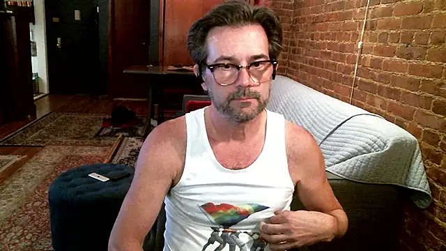 Snapshot of Johnny_Bottoms chatting on April 2026 02:47:01 PM Johnny Bottoms online show from April 2026 02:47:01 PM