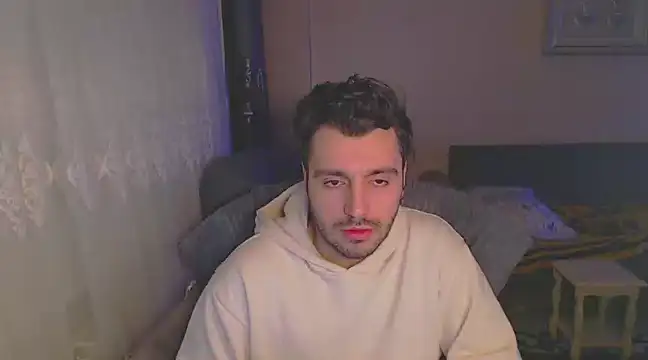 handsomeee04 online show from February 2025 10:07:02 PM