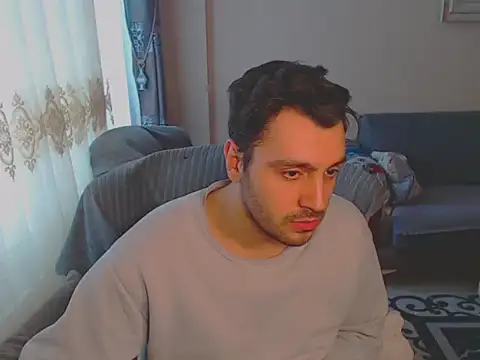 handsomeee04 online show from February 2025 02:46:02 PM