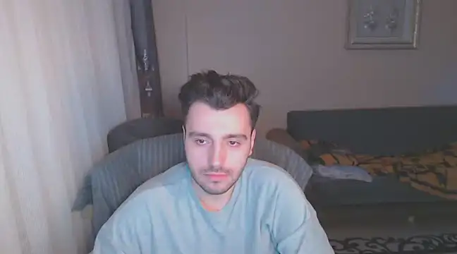 handsomeee04 online show from March 2025 12:47:01 AM