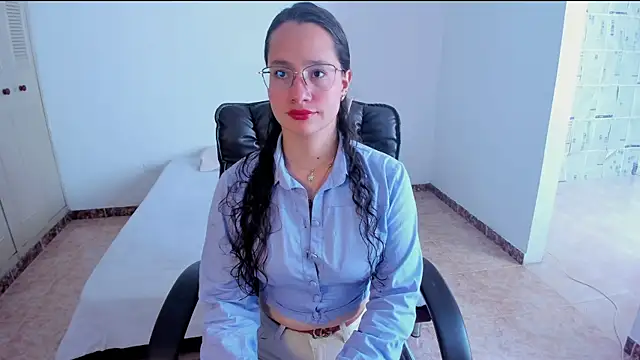 Snapshot of emmaTorres1 chatting on February 2025 02:26:01 PM emmaTorres1 online show from February 2025 02:26:01 PM