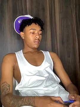 Snapshot of Boy_cock18 chatting on September 2025 04:27:01 AM Boy cock18 online show from September 2025 04:27:01 AM