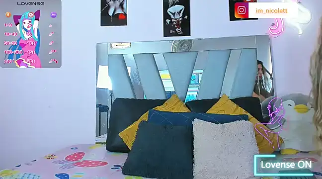 supradoll online show from February 2025 07:44:02 PM