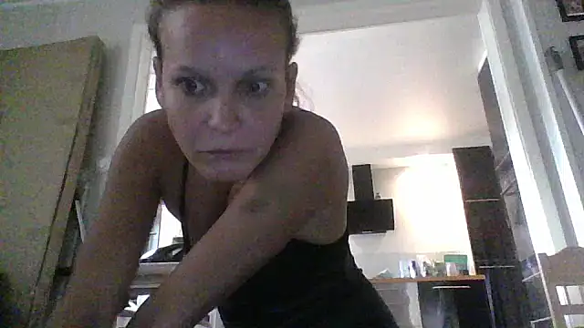 Kennethkine online show from October 2025 08:37:01 AM