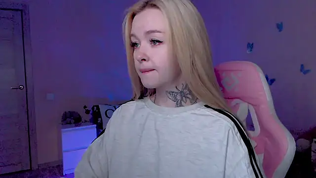 Snapshot of Naughty_Mable chatting on May 2026 12:49:01 AM Naughty Mable online show from May 2026 12:49:01 AM