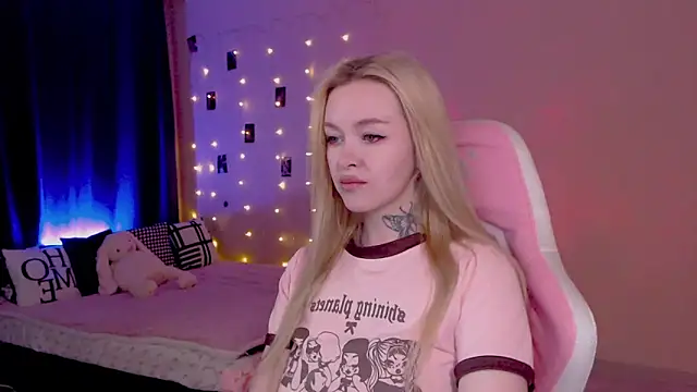 Snapshot of Naughty_Mable chatting on May 2026 12:19:02 AM Naughty Mable online show from May 2026 12:19:02 AM