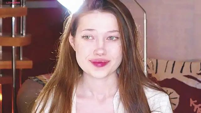 eva varnerr online show from December 2025 09:55:01 PM