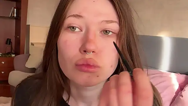 eva varnerr online show from May 2026 03:12:01 AM