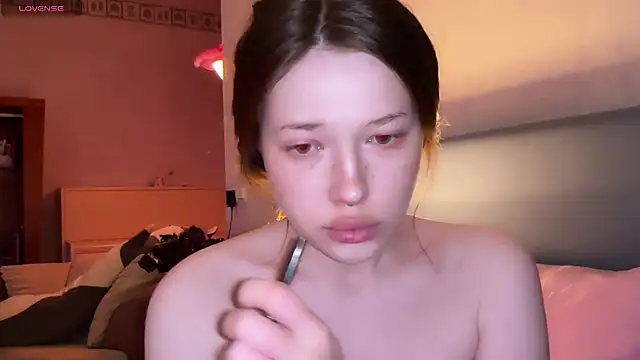 Snapshot of eva_varnerr chatting on June 2026 09:10:01 PM eva varnerr online show from June 2026 09:10:01 PM