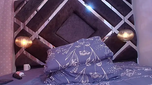 sam lewins online show from March 2025 10:21:01 PM