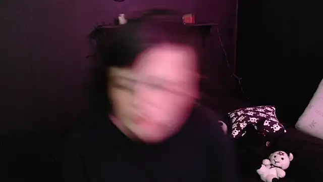 Snapshot of rousstattoo chatting on November 2025 03:27:01 AM rousstattoo online show from November 2025 03:27:01 AM