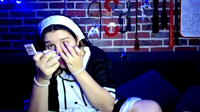 Heleneecesmecs2 online show from November 2025 09:37:01 PM