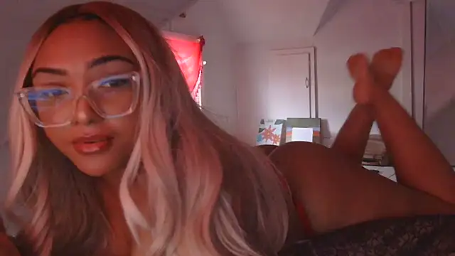 jaslenelovely online show from December 2024 06:49:01 PM