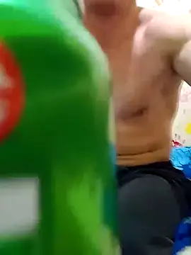 Snapshot of Perwers32 chatting on February 2025 06:13:02 PM Perwers32 online show from February 2025 06:13:02 PM