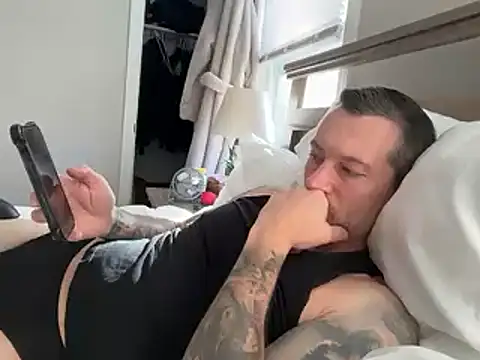 moon-boy online show from November 2025 06:09:02 PM