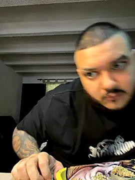 El Titan1998 online show from September 2025 08:10:01 PM