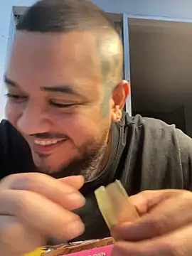 El Titan1998 online show from November 2025 10:32:01 PM