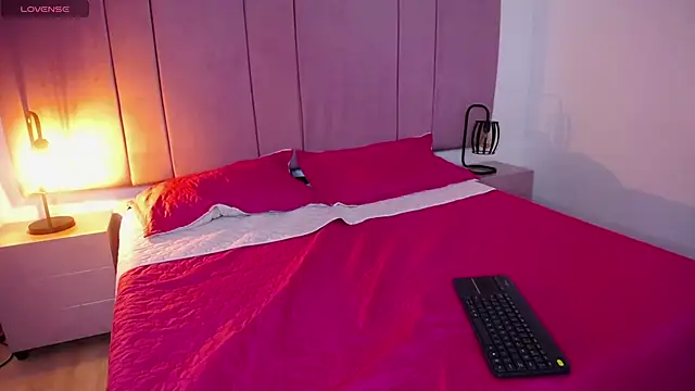 Snapshot of PamelaEvans__ chatting on February 2025 08:17:02 PM PamelaEvans online show from February 2025 08:17:02 PM