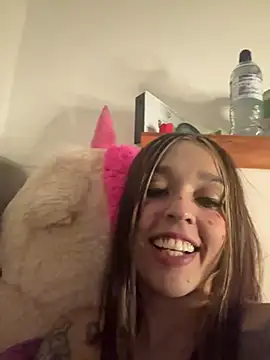 Snapshot of BlueStoneX chatting on January 2025 07:31:01 AM BlueStoneX online show from January 2025 07:31:01 AM