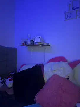 Snapshot of BlueStoneX chatting on January 2025 07:38:02 AM BlueStoneX online show from January 2025 07:38:02 AM