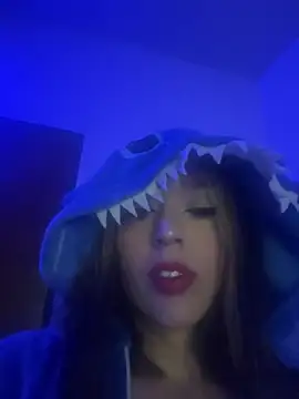 Snapshot of BlueStoneX chatting on January 2025 04:55:01 AM BlueStoneX online show from January 2025 04:55:01 AM