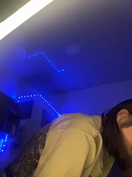 Snapshot of BlueStoneX chatting on February 2025 05:07:02 AM BlueStoneX online show from February 2025 05:07:02 AM