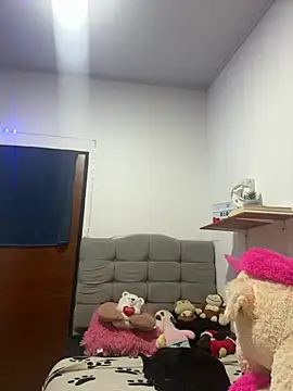 Snapshot of BlueStoneX chatting on February 2025 04:54:02 AM BlueStoneX online show from February 2025 04:54:02 AM