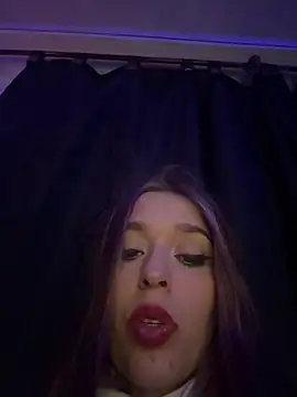 Snapshot of BlueStoneX chatting on February 2025 08:06:02 AM BlueStoneX online show from February 2025 08:06:02 AM