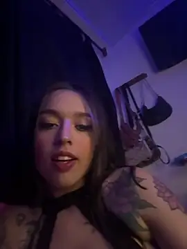 Snapshot of BlueStoneX chatting on March 2025 08:23:02 AM BlueStoneX online show from March 2025 08:23:02 AM