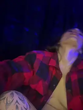 Snapshot of BlueStoneX chatting on March 2025 08:34:01 AM BlueStoneX online show from March 2025 08:34:01 AM