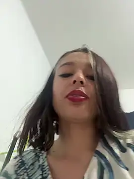 Snapshot of BlueStoneX chatting on March 2025 08:48:02 AM BlueStoneX online show from March 2025 08:48:02 AM