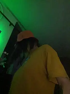 Snapshot of BlueStoneX chatting on November 2025 06:47:02 AM BlueStoneX online show from November 2025 06:47:02 AM