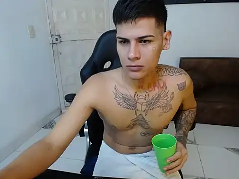 Clyde019 online show from December 2024 10:17:01 AM