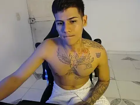 Clyde019 online show from January 2025 03:44:01 PM