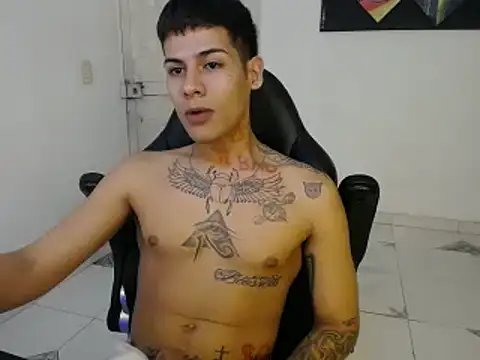 Clyde019 online show from January 2025 04:47:02 AM