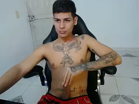 Clyde019 online show from January 2025 04:23:02 PM