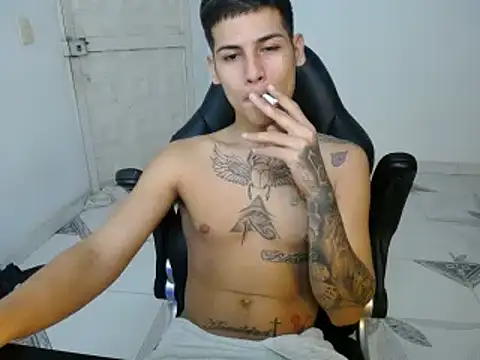 Clyde019 online show from January 2025 02:33:01 AM