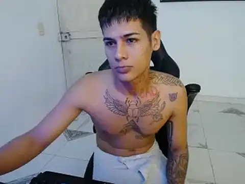 Clyde019 online show from January 2025 01:48:01 PM