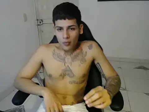 Clyde019 online show from January 2025 10:33:01 PM