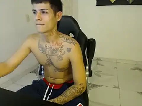 Clyde019 online show from January 2025 05:30:01 AM